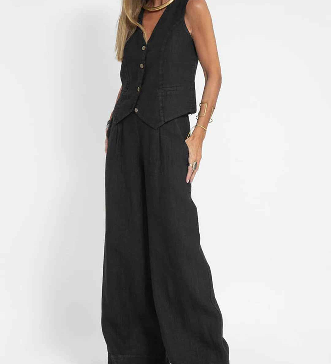 Aira - Gilet con Bottoni e Pantaloni Larghi